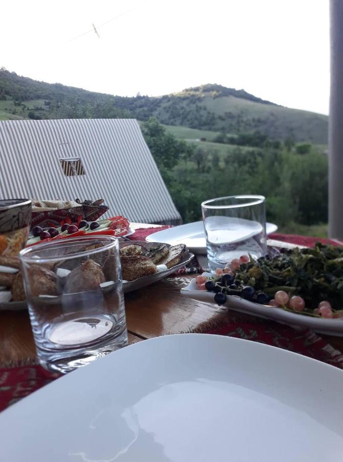 Amoj B&B And Guest House Алаверди Экстерьер фото